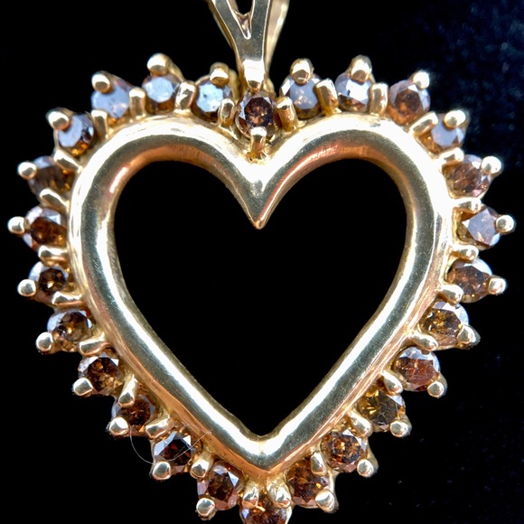 Vintage 10K Garnet Heart and 10k Chain - Picture 2 of 3